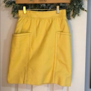 Anthropologie skirt w/ detailed large pockets